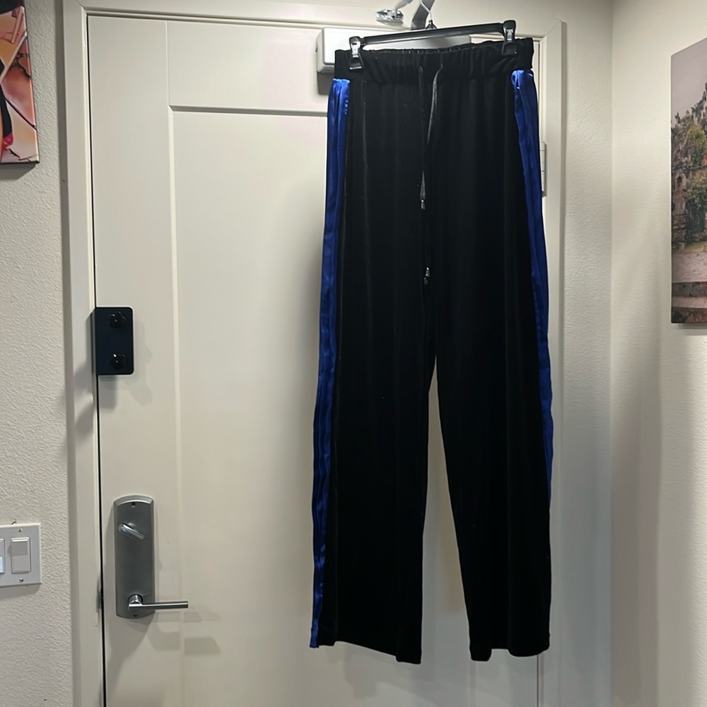 Wide leg pants